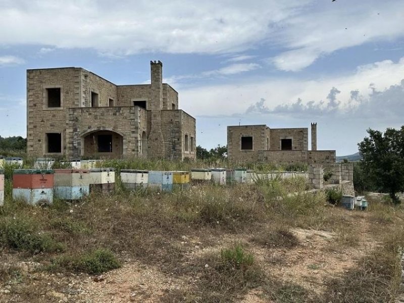 Armeni bei Rethymno Kreta, Armeni bei Rethymno: Vier Rohbau-Steinvillen auf großem Grundstück zu verkaufen Haus kaufen